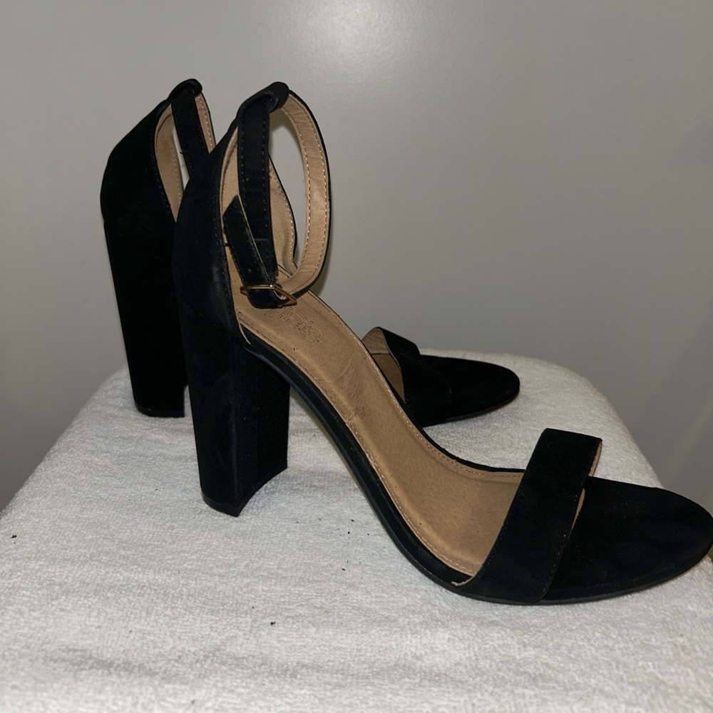 Charlotte Russe Black Block Heel w Ankle Strap